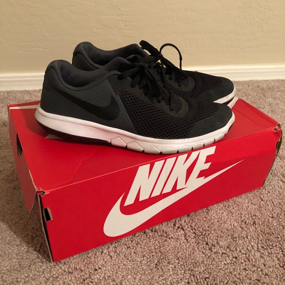 Nike Shoes - Nike shoes